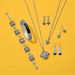 Alcazar Mystique Heart Necklace -ANA Accessories Shop alcazar mystique heart necklace silver black 2 1d756d4a ac8c 474d ad4f 11e7744c9b2b